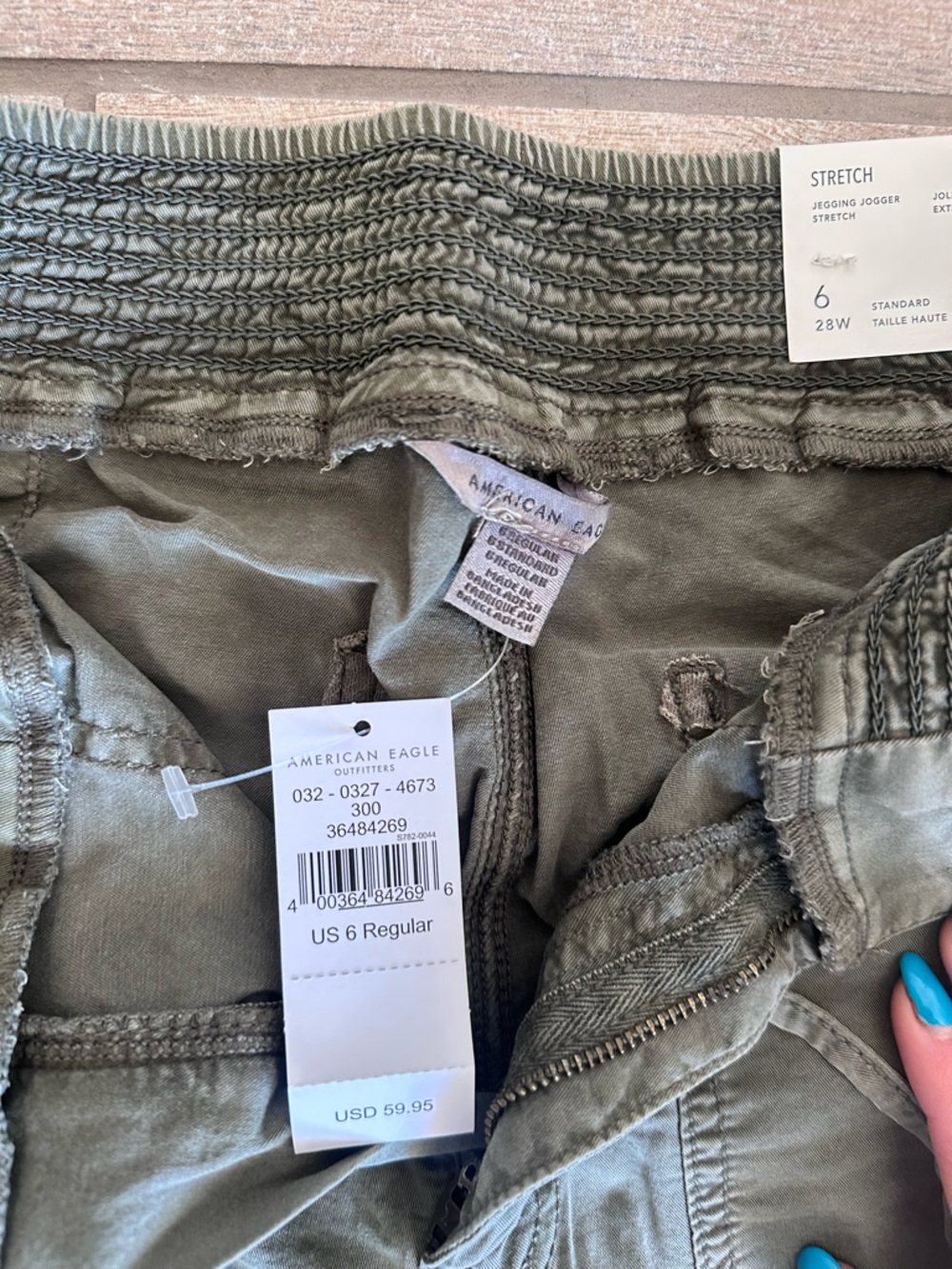 American Eagle Outfitters Olive Green Cargo Joggers - Picture 4 of 6